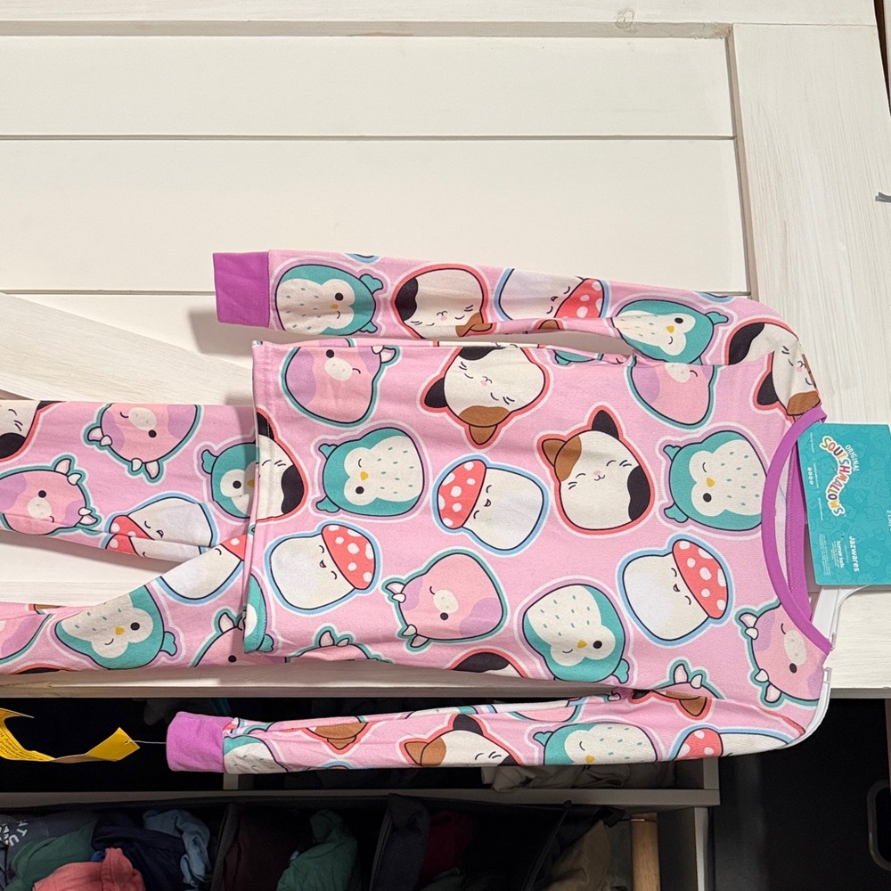 Girls squishmallow pajamas